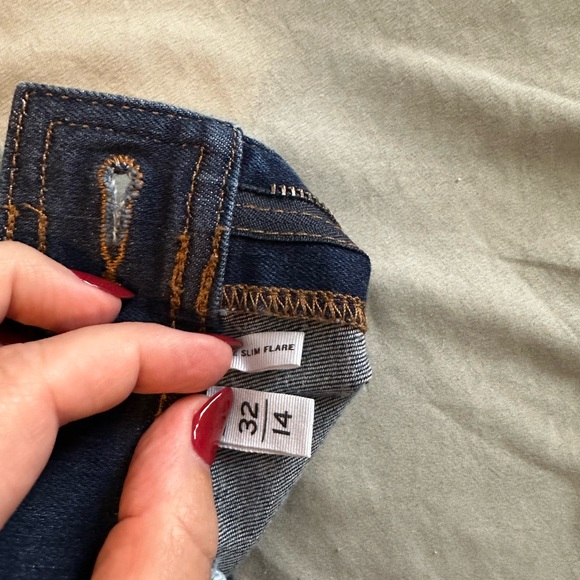 LOFT - Patch Pocket High Rise Flare Jeans - Size 32 - NWOT - Picture 2 of 4